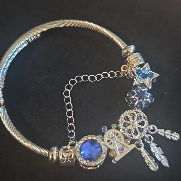 DREAM CATCHER Silver Charm Bracelet with ROYAL Blue Accents. - Picture 5 of 5
